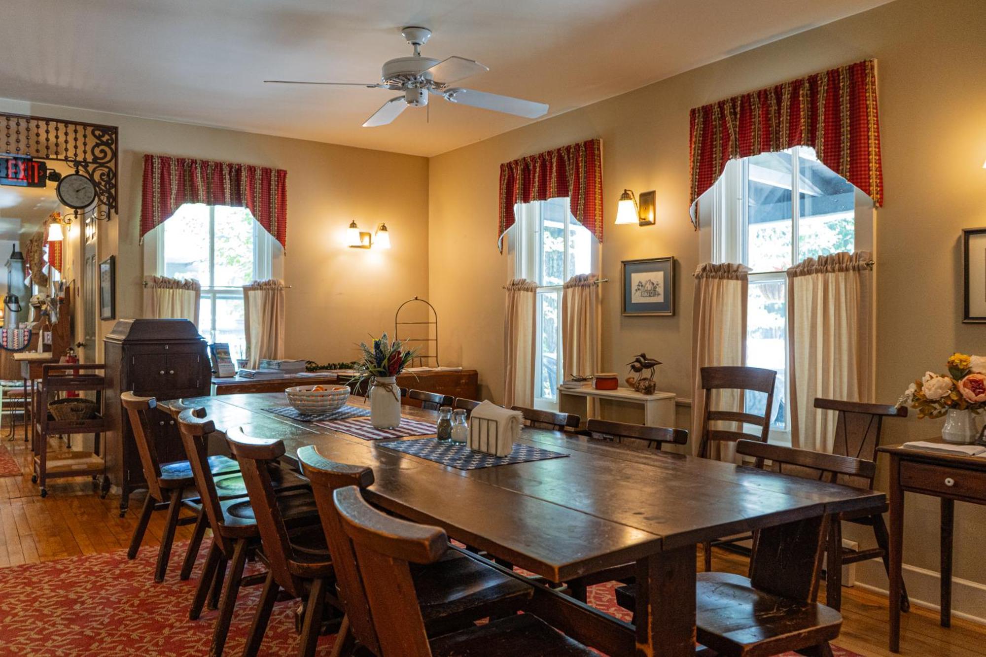 Sylvan Inn Bed & Breakfast Glen Arbor Luaran gambar