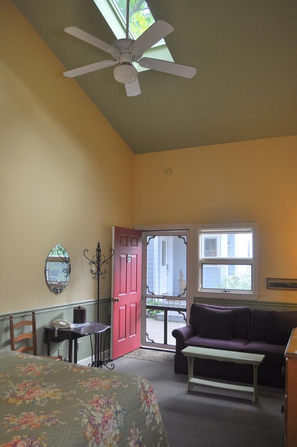 Sylvan Inn Bed & Breakfast Glen Arbor Luaran gambar